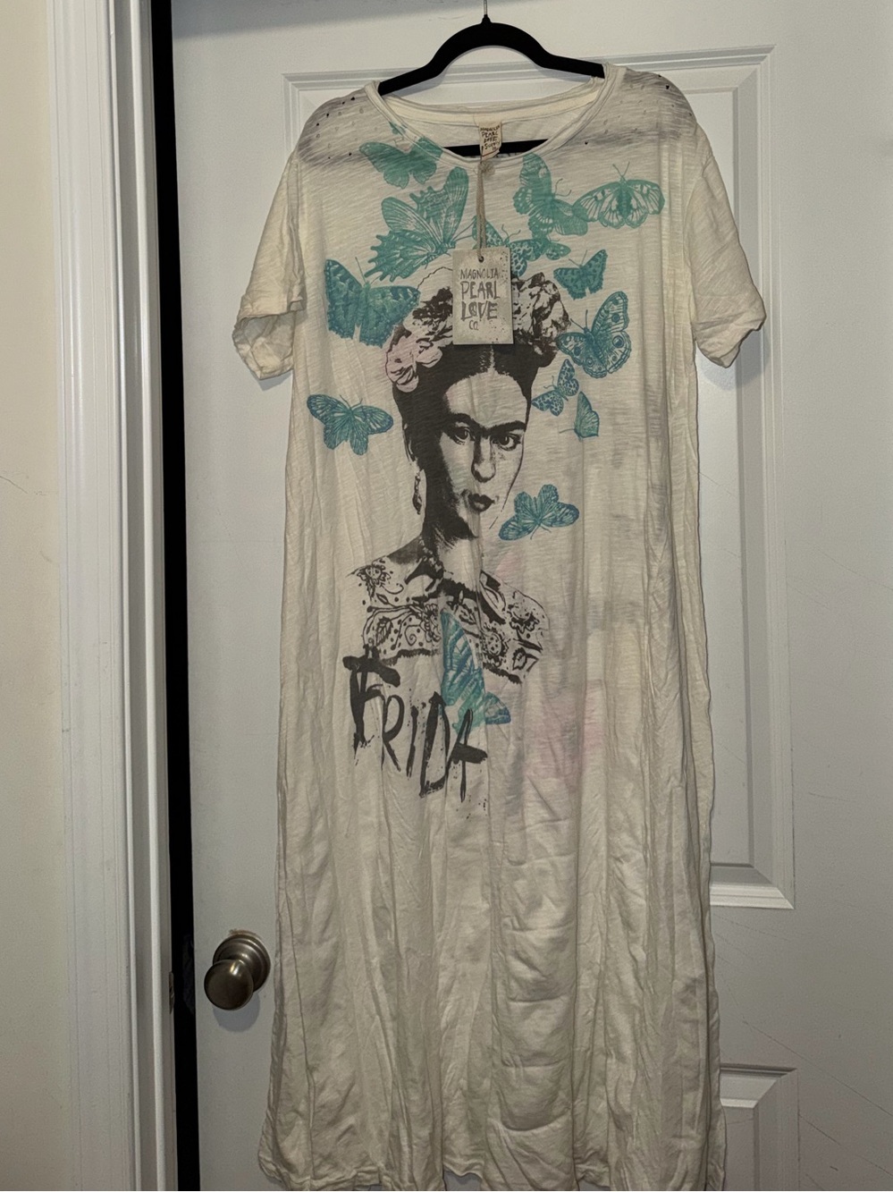 Magnolia Pearl Cream Tee with Teal Butterfly Print
